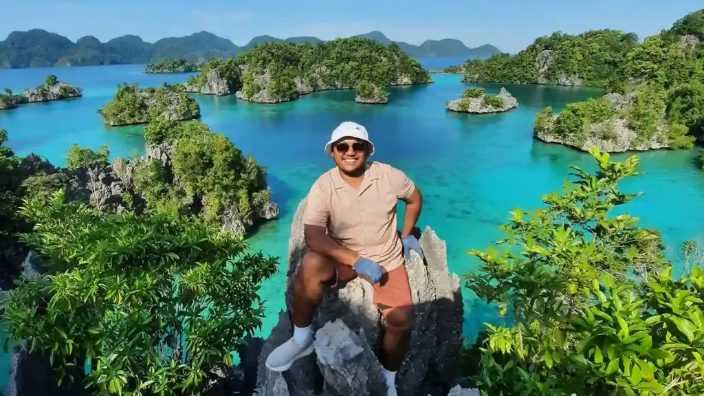 Kayangan Peak Viewpoint | Sombori Labengki